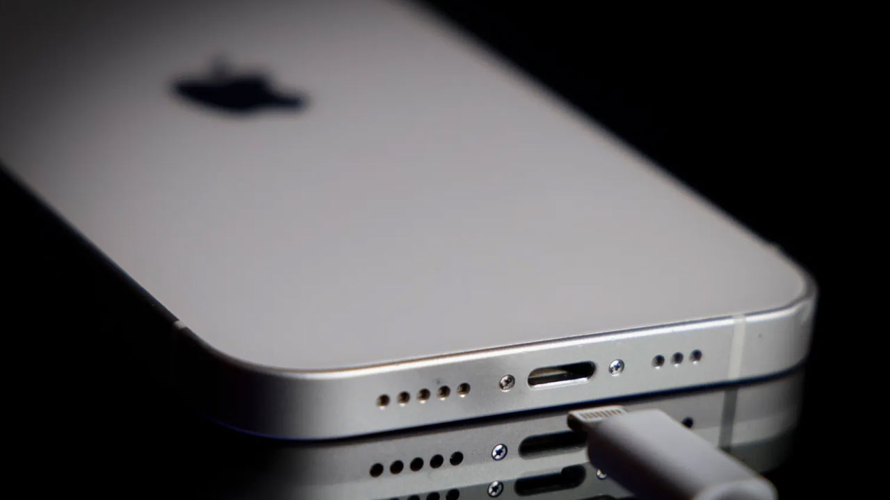 Researchers Reveal Unfixable iPhone Chip Flaw With Jailbreak Potential